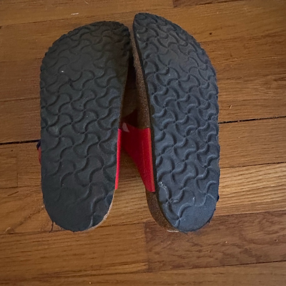 Birkenstock Gizeh Red Sandals - Picture 5 of 6